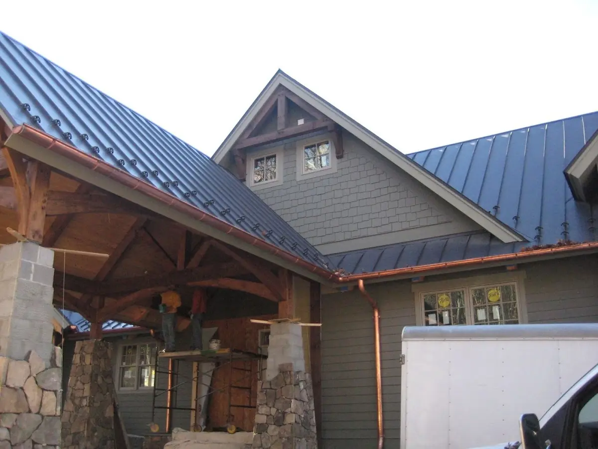 Craftsman Roofing team delivering quality roofing work in Goddard
